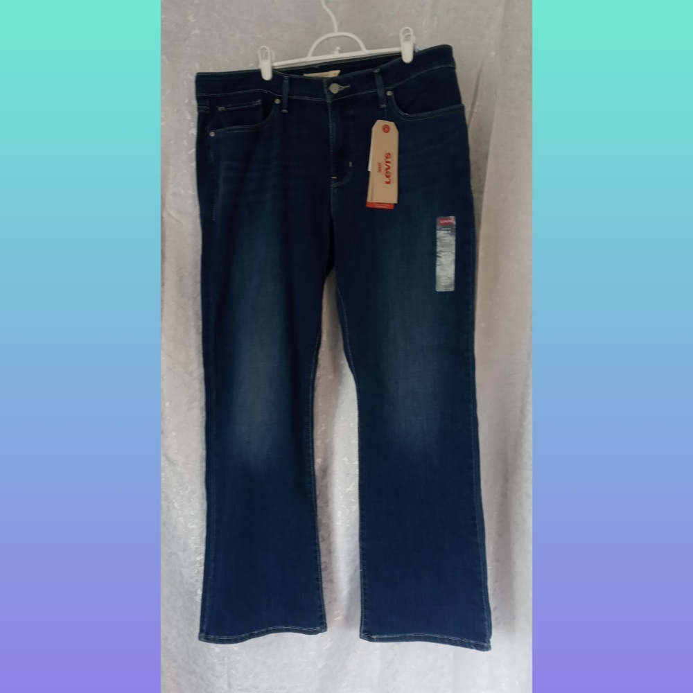 🆕 Levis jeans
